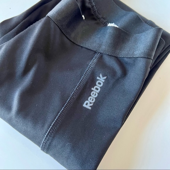 REEBOK Play Dry Black Monogrammed Waistband Capri Running Yoga Leggings—… - Picture 3 of 10